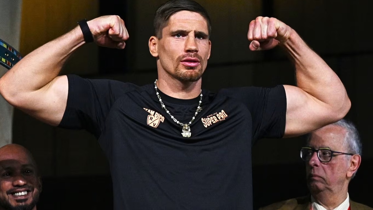 Rico Verhoeven Terima Tawaran untuk Lawan Wilder di Laga Fury-Joshua