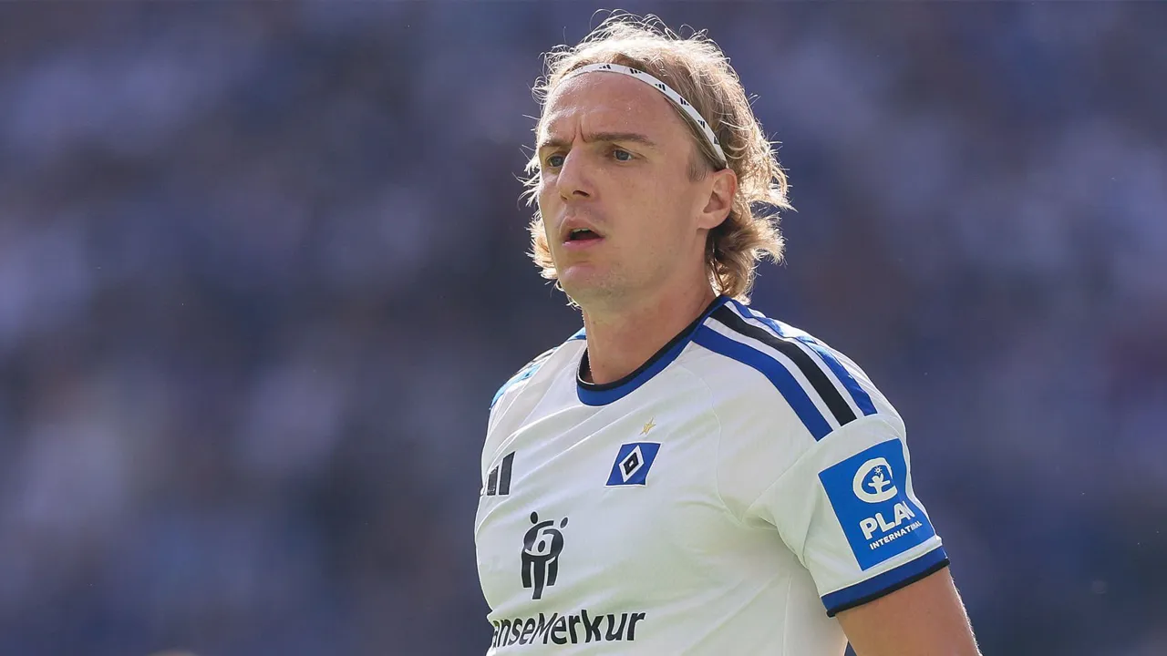 Sebastiaan Bornauw Nilai Hamburg Makin Kompak Usai Taklukkan Stuttgart