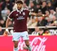 Tyrone Mings Bangga Villa Bungkam Newcastle di St James Park
