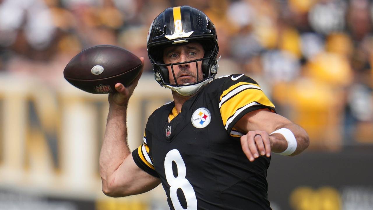 Aaron Rodgers Catat Dua Touchdown dan Samai Rekor NFL Peyton Manning
