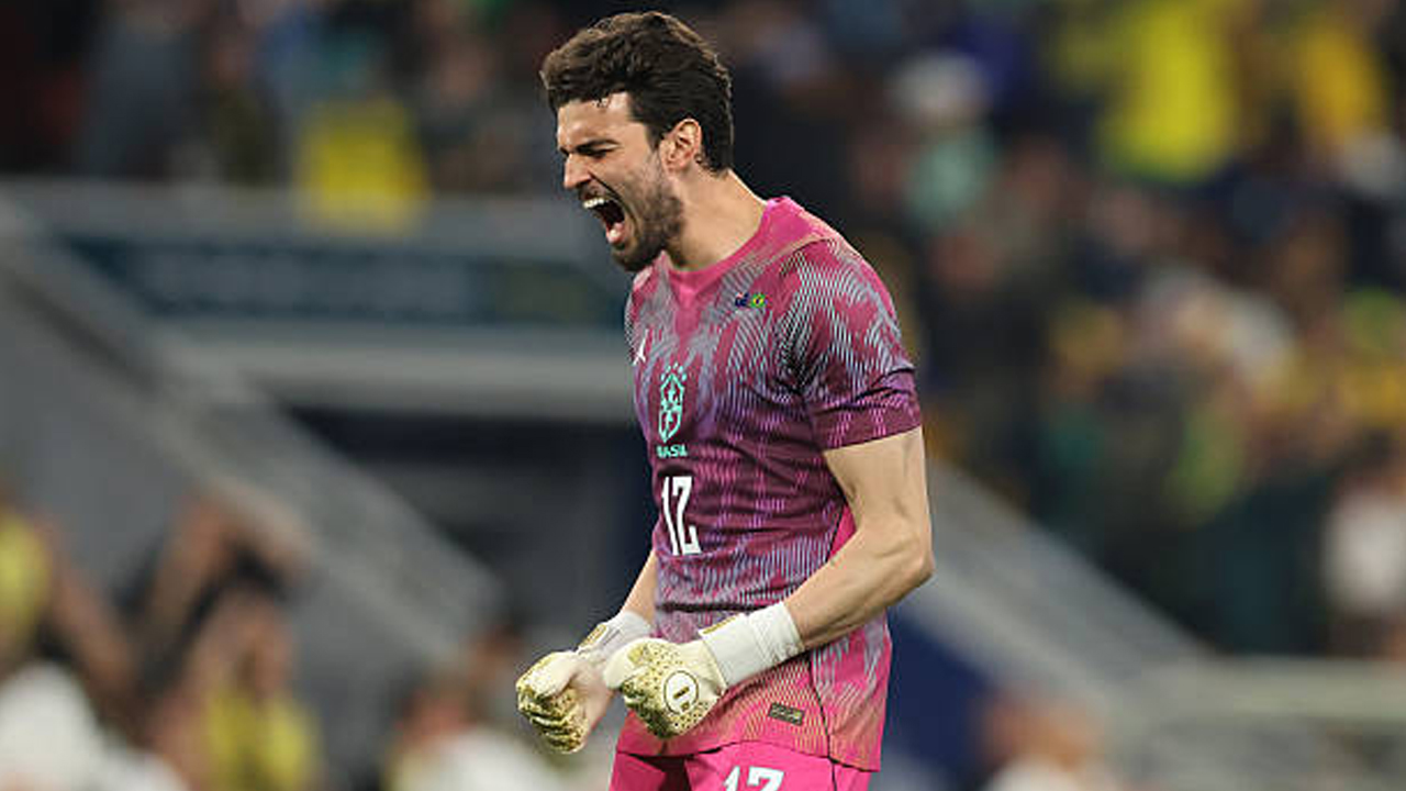 Dua Klub Premier League Pimpin Perburuan Kiper Muda Brasil, Otavio