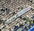 Fans Real Madrid Bernyanyi Tuntut Javier Tebas Mundur