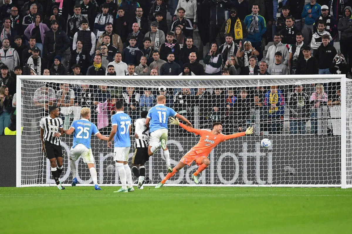 Juventus Tumbang di Kandang, Lazio Pesta Gol di Serie A