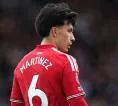 Kritik Manajemen, Manchester United Tunda Negosiasi Kontrak Baru Lisandro Martinez