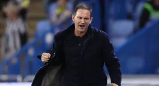 Lampard Kembali Dilirik Crystal Palace saat Posisi Pierre Sage Terancam