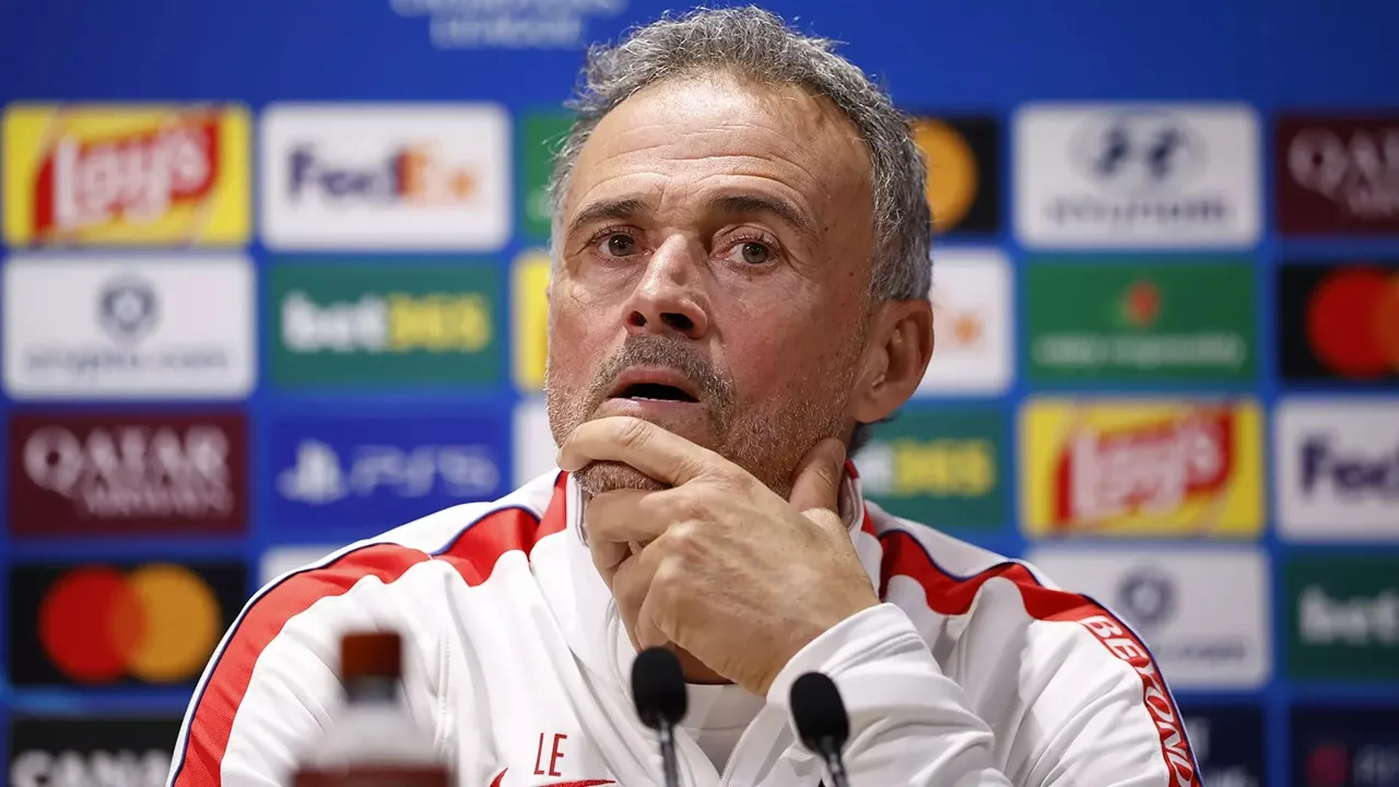 Luis Enrique Ternyata Masih Suka Menyaksikan Barcelona