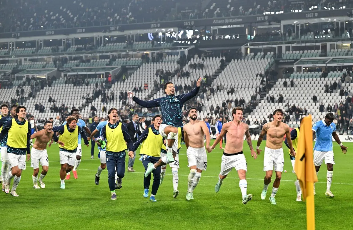 Reaksi Suporter Juventus Usai Kekalahan Telak dari Lazio di Kandang - sumber: (footballitalia)