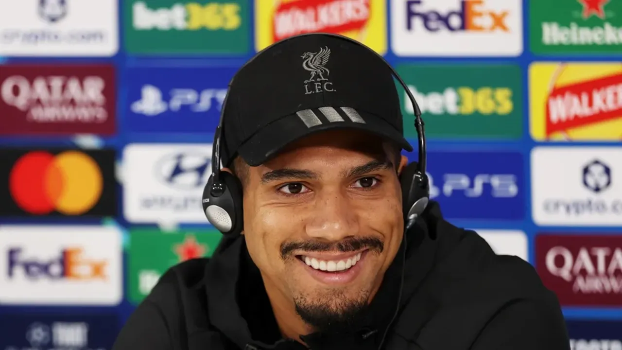 Ronald Araujo Bahas Peluang Meninggalkan Barcelona