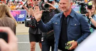 Christian Horner Ungkap Tawaran Mercedes di Tengah Ketidakpastian