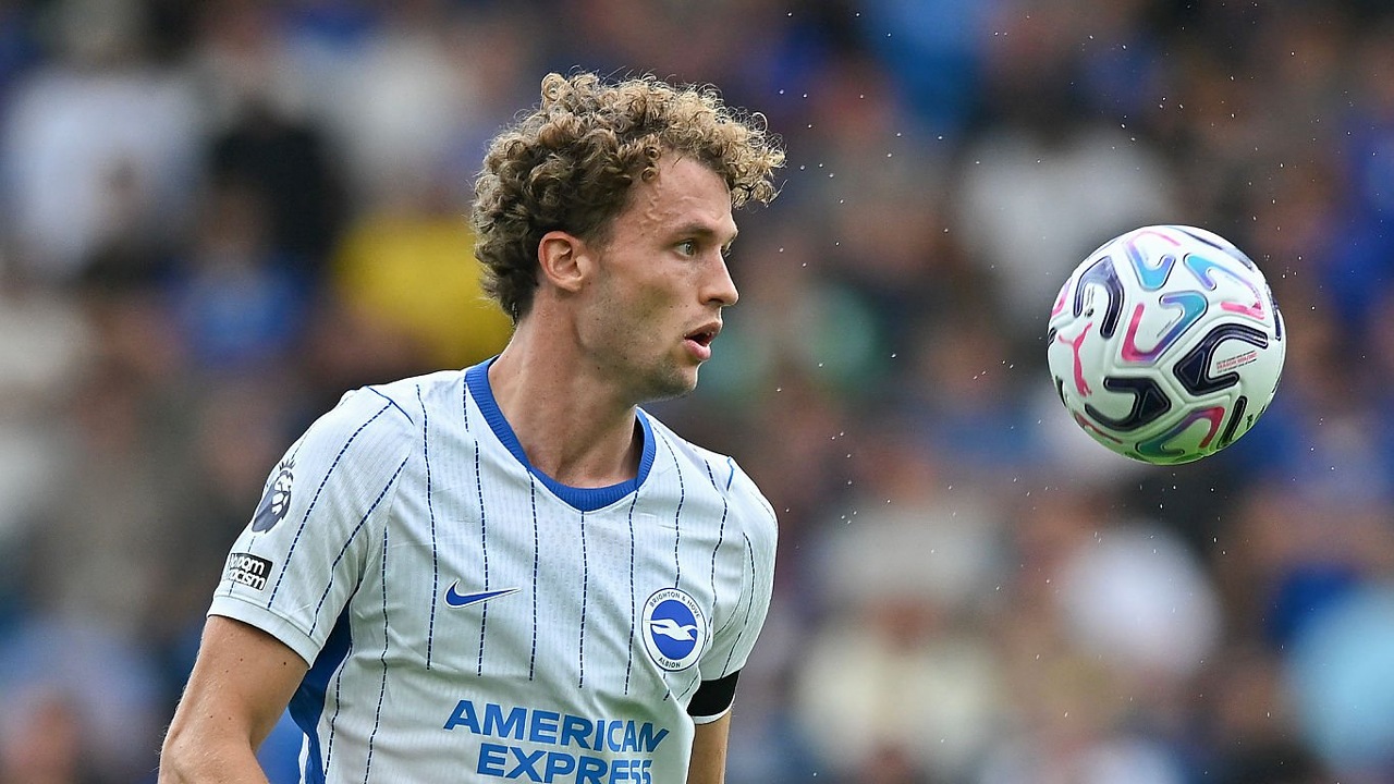 Mats Wieffer Siap Bela Brighton Usai Pulih dari Cedera Lutut