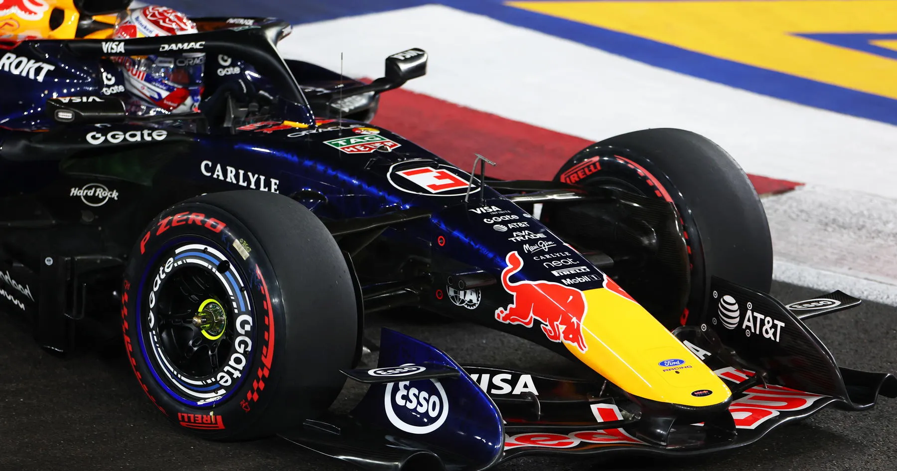 Red Bull Ungkap Tantangan Teknis, Verstappen Makin Percaya Diri - sumber: (racingnews365)