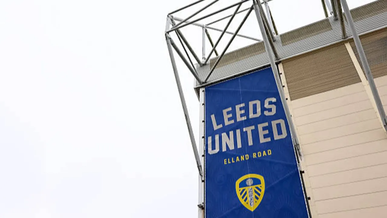 Suporter Leeds United Kritis Usai Insiden Darurat Medis di Elland Road