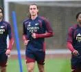 Arsenal Hadapi Bayern: Tiga Pergantian, Isu Bek Kiri