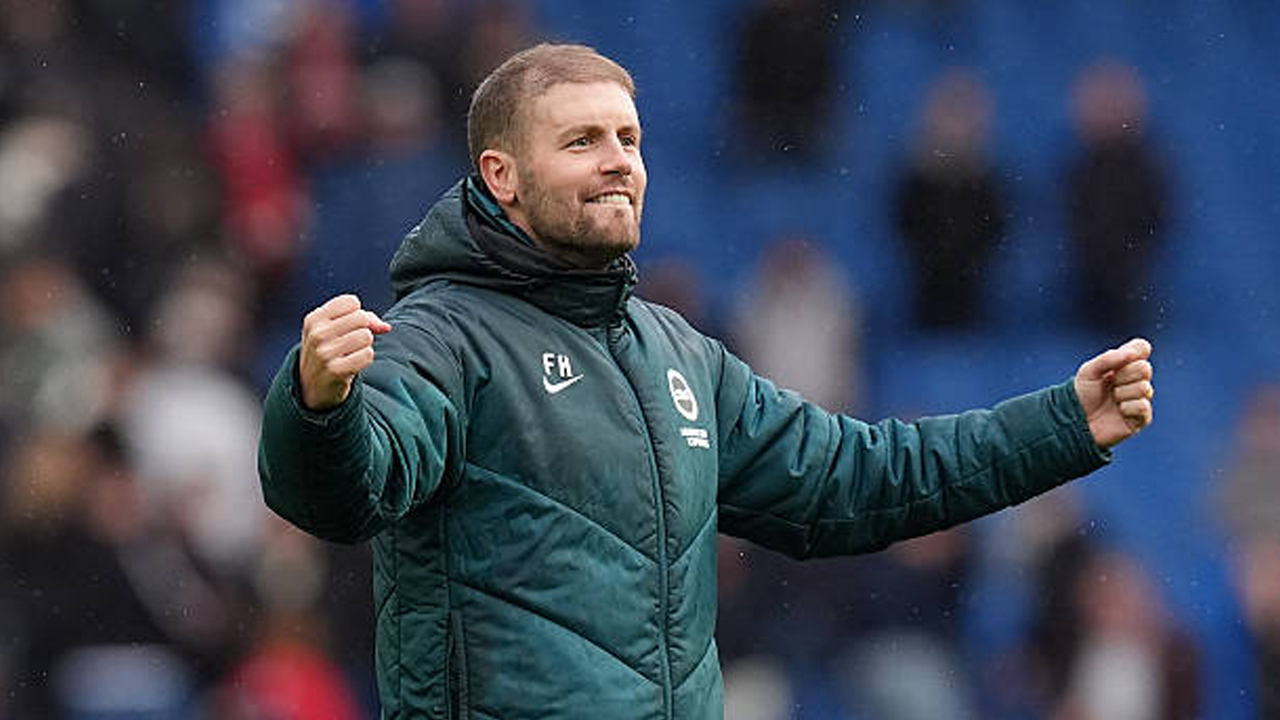 Betah di Brighton, Manchester United Terancam Gagal Rekrut Fabian Hurzeler