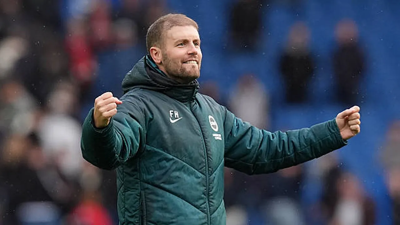 Betah di Brighton, Manchester United Terancam Gagal Rekrut Fabian Hurzeler