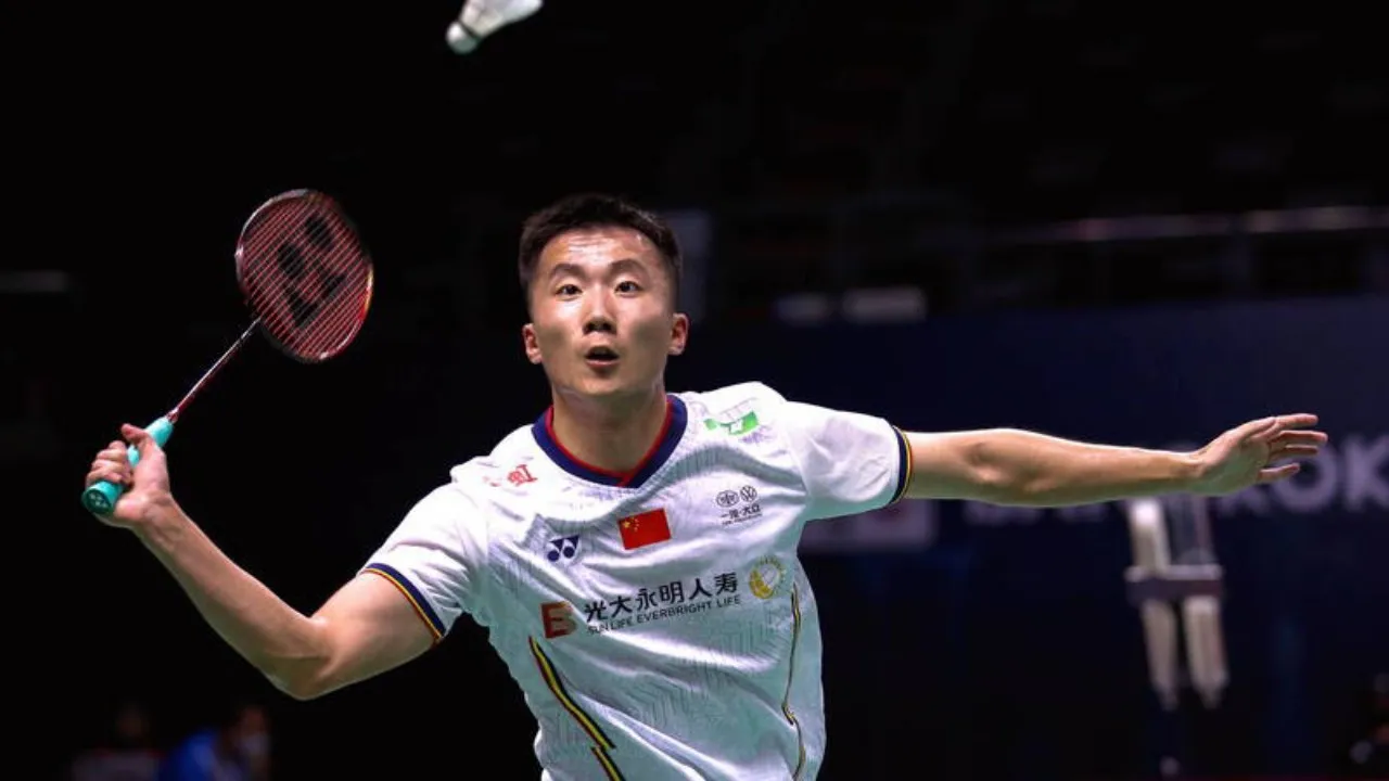 Bintang Bulu Tangkis China Lu Guangzu Pensiun Dari Tim Nasional
