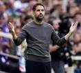 Cesc Fabregas Bantah Rumor Jadi Pengganti Michael Carrick di MU