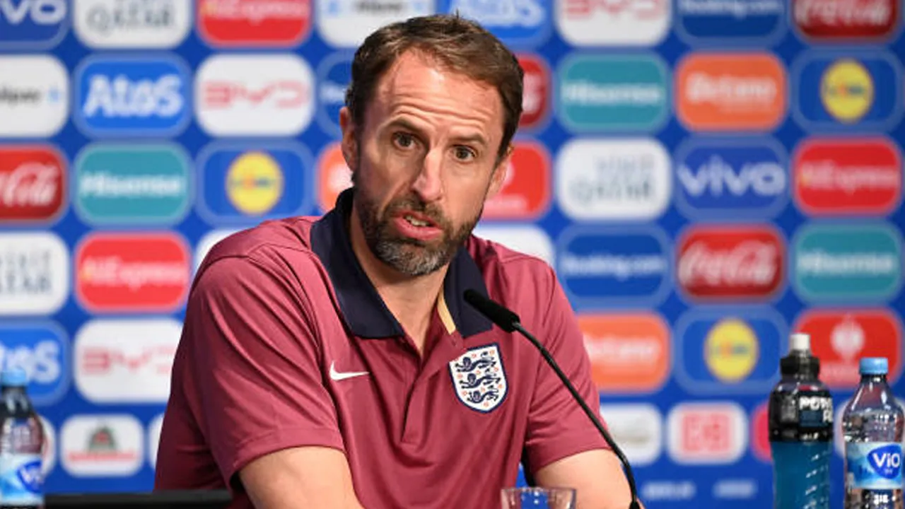 Dikagumi Sir Jim Ratcliffe, Gareth Southgate Tak Tertarik Latih Manchester United