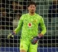 Gregor Kobel Tak Sepenuhnya Puas Meski Dortmund Kalahkan Sabah