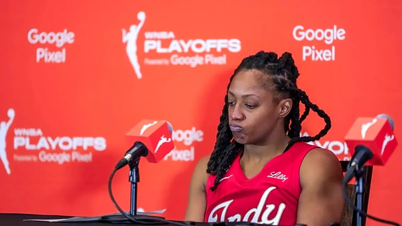 Kelsey Mitchell Bangga dengan Prestasi Kakaknya