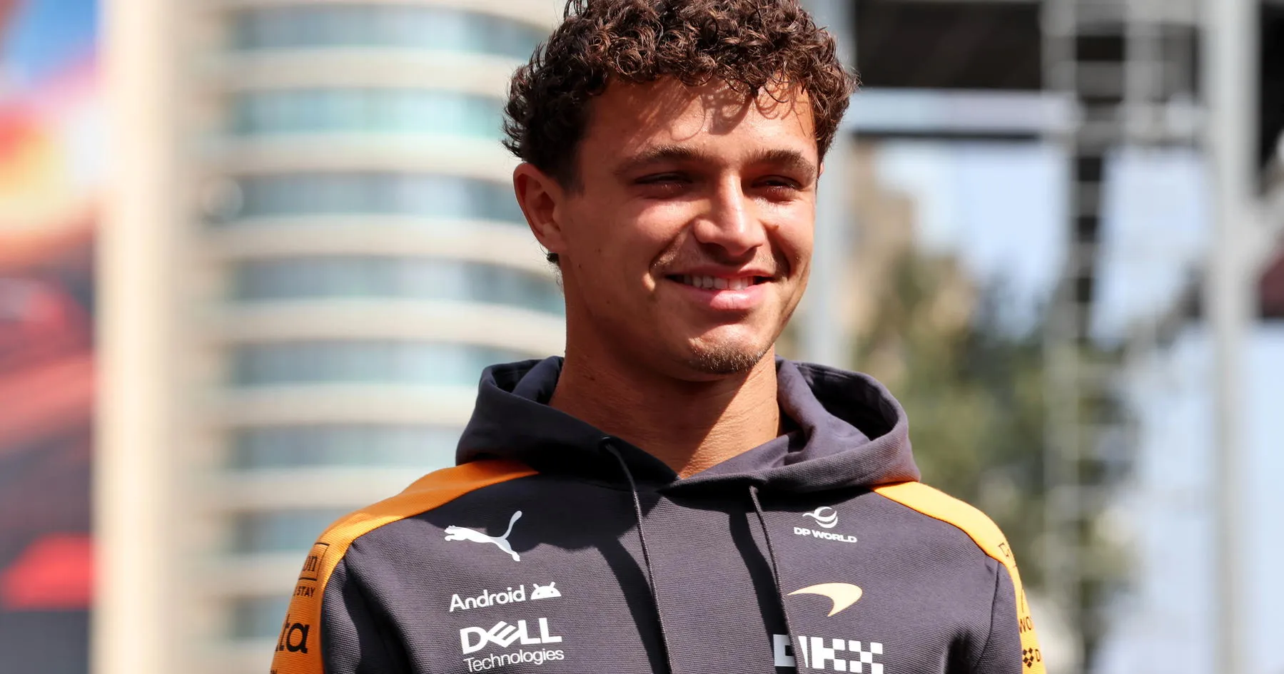 Lando Norris Ungkap Pengaruh Status Juara F1 - sumber: (racingnews365)
