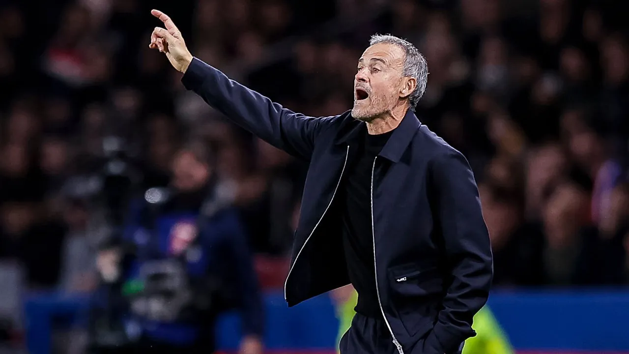 Luis Enrique Puas PSG Hajar Barcelona, Puji Performa Menyerang Kedua Tim