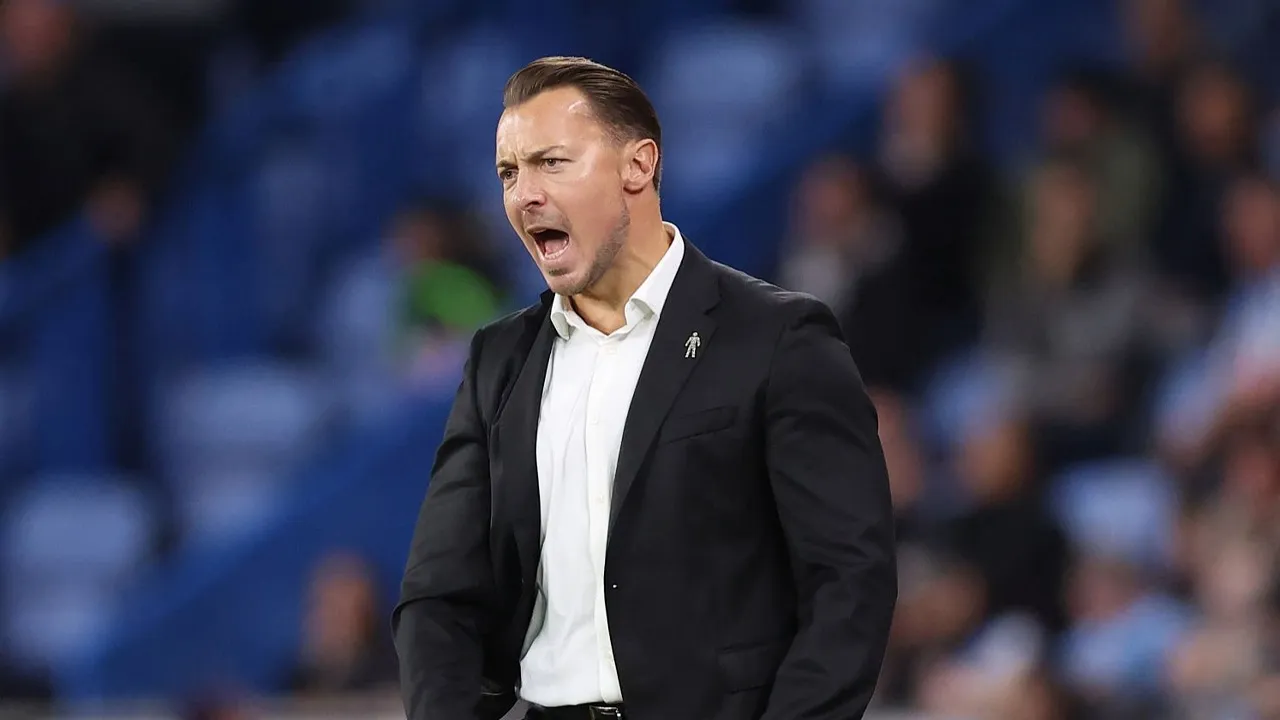 Matthias Jaissle Peringatkan Skuad Newcastle Usai Ditekuk Aston Villa