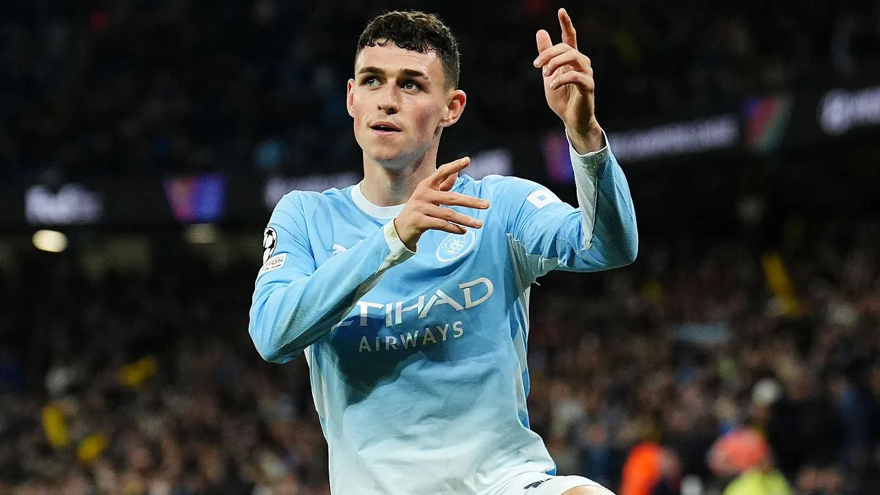 Phil Foden Cetak Hat-trick, Rico Lewis Beri Pujian
