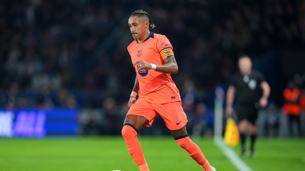 Raphinha Minta Barcelona Lupakan Kekalahan Fokus ke El Clasico