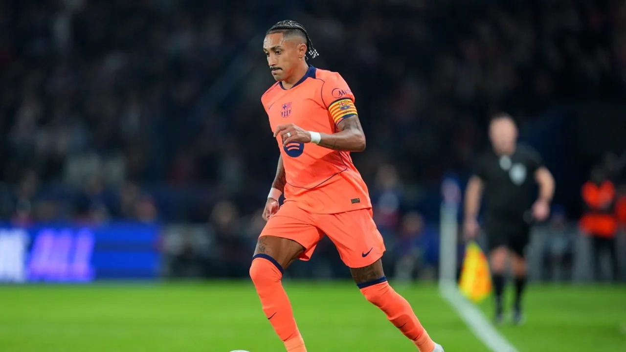 Raphinha Minta Barcelona Lupakan Kekalahan Fokus ke El Clasico