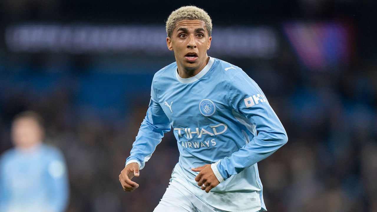 Rico Lewis Bahagia Sumbang Dua Assist dalam Kemenangan City atas AEK