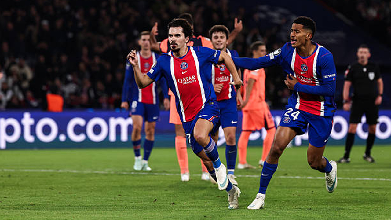 Vitinha dan Fabian Ruiz Jadi Pembeda, PSG Akhiri Awal Sempurna Barcelona