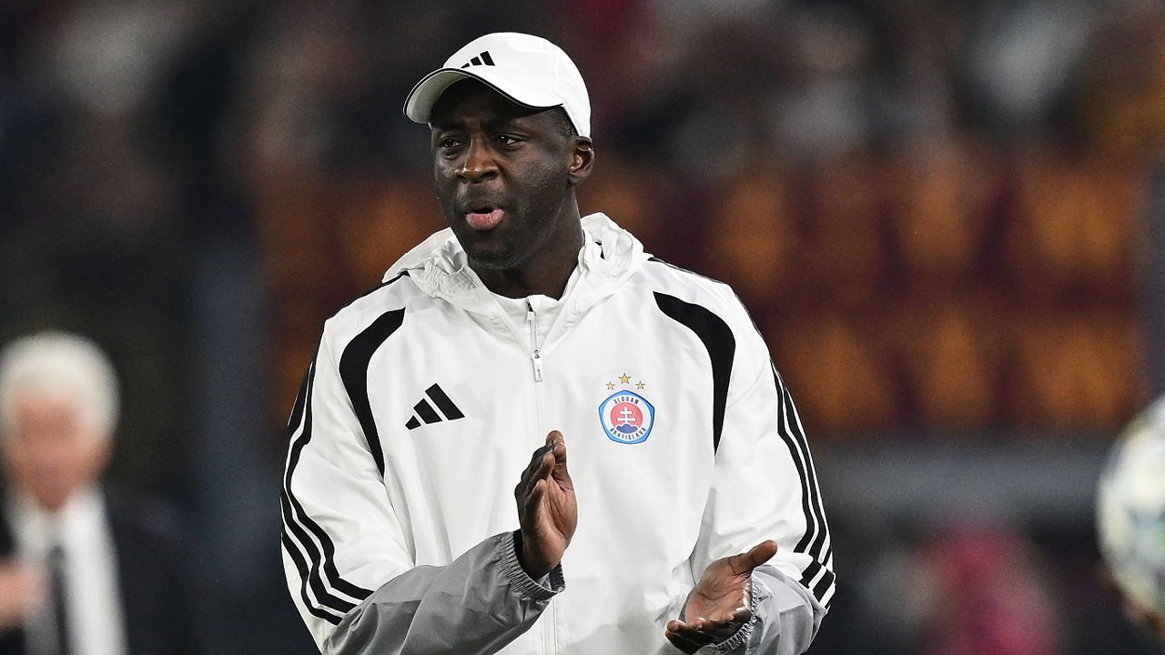 Yaya Toure Minta Waktu Tambahan Usai Slovan Bratislava Dibantai AS Roma