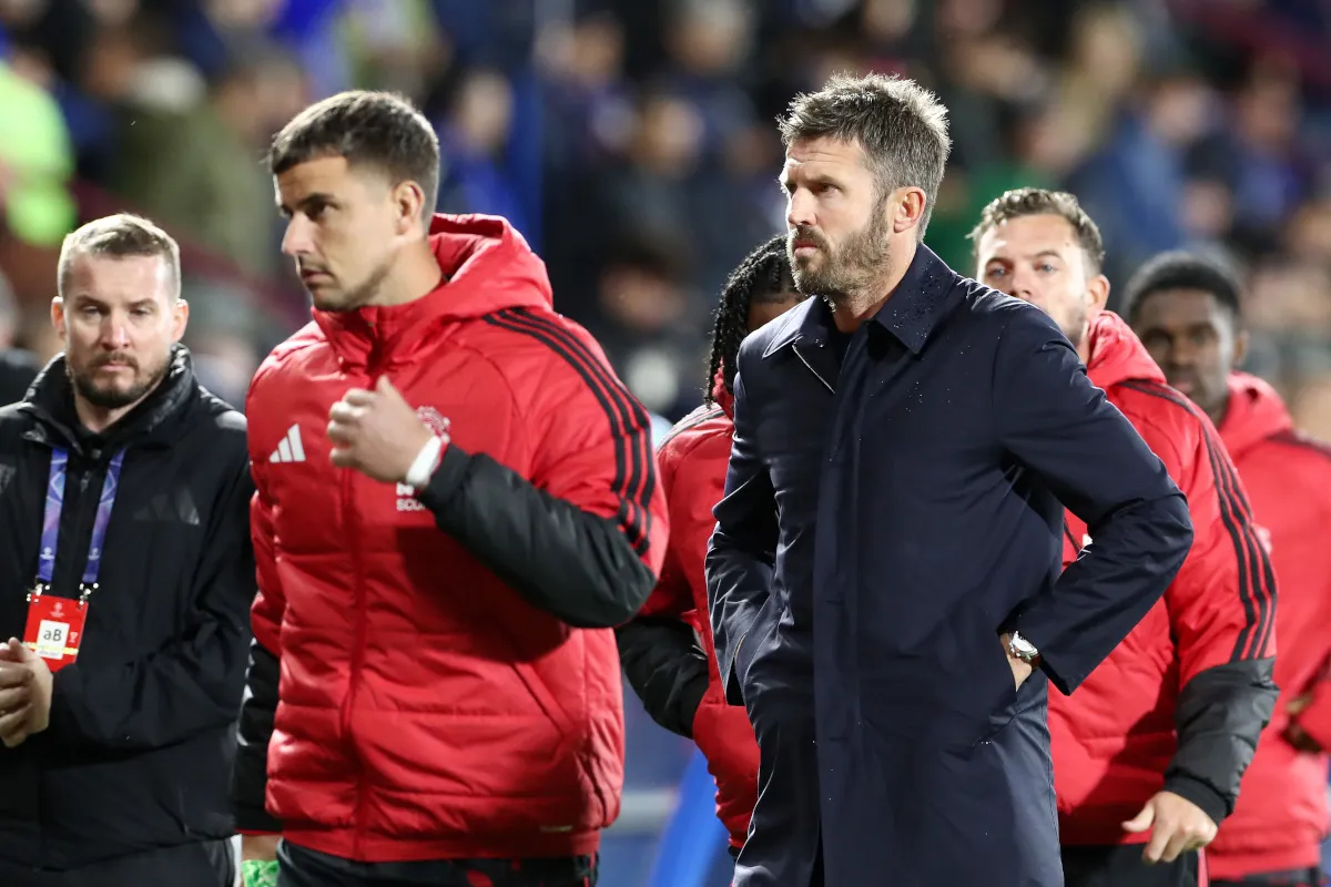Carrick Kritik Tajam Performa Buruk Man United Kontra Como - sumber: (footballitalia)