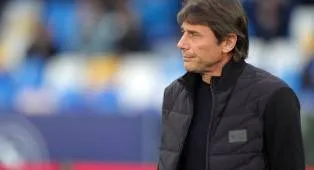Conte Tuntut Man United Usai Kekalahan Telak dari Como