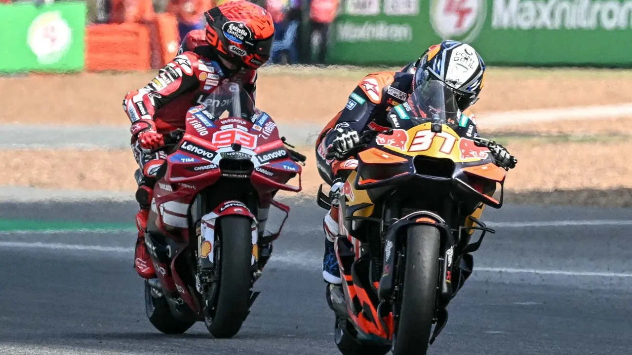 Pedro Acosta dan Marc Marquez akan jadi rekan setim di Ducati pada MotoGP 2027.