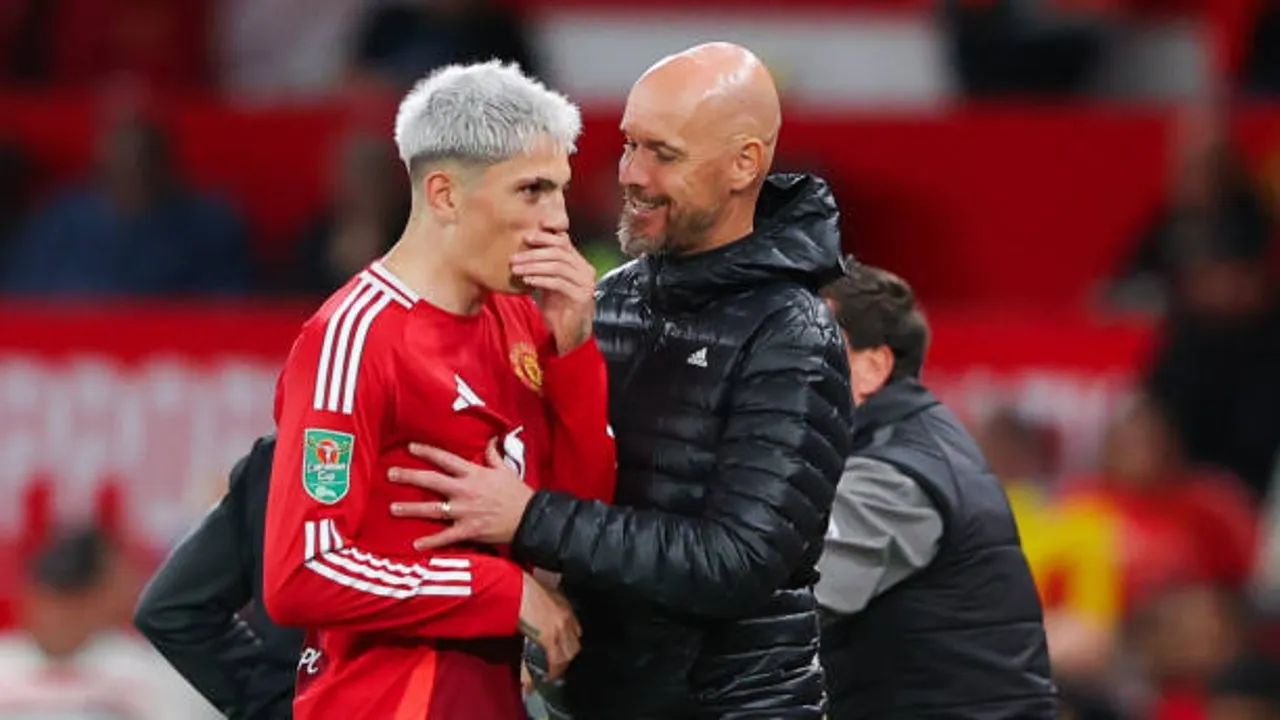 Erik ten Hag ungkap sempat merayu Alejandro Garnacho bergabung ke Bayer Leverkusen sebelum sang pemain memilih hengkang ke Chelsea