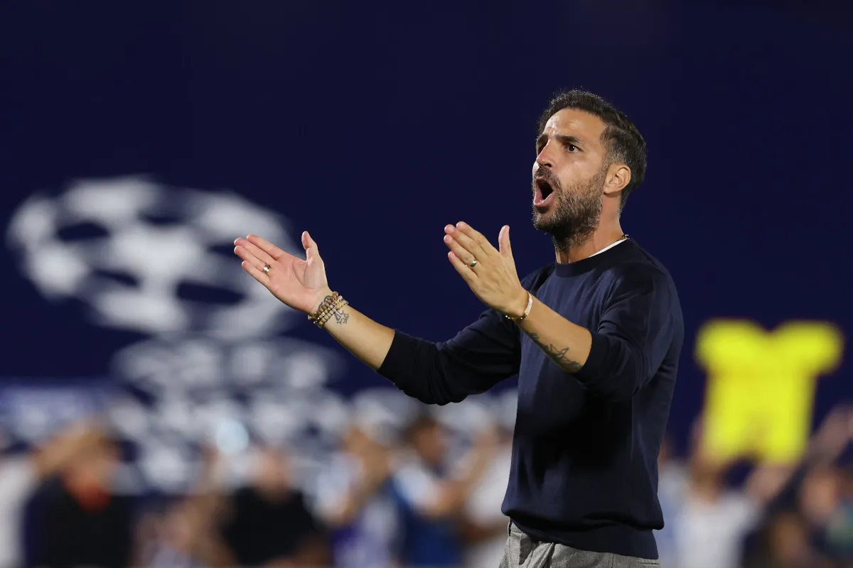 Fabregas Kritik Taktik Como Usai Kekalahan dari Manchester United - sumber: (footballitalia)