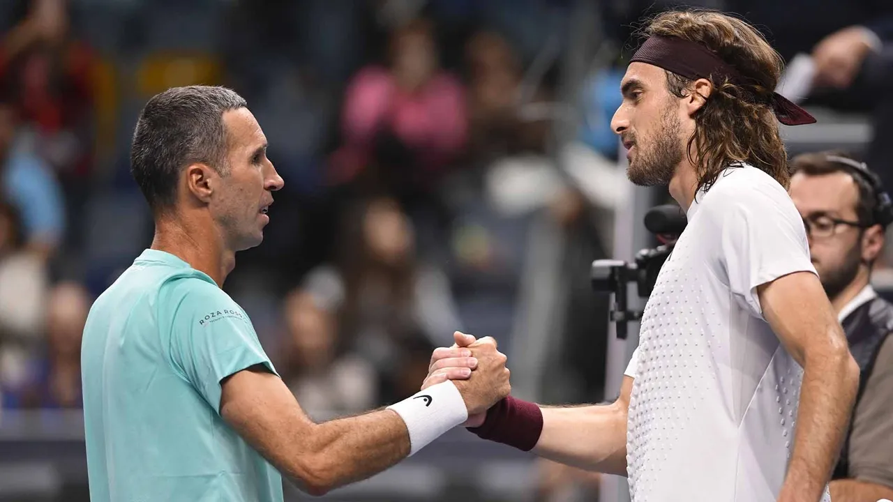 Gestur Menyentuh Stefanos Tsitsipas Bagi Mikhail Kukushkin Yang Lakoni Laga Pamungkas Di Almaty
