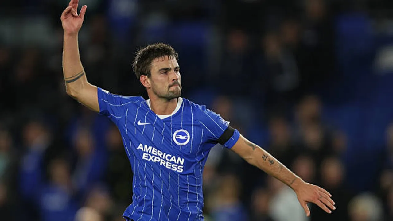 Matt O'Riley puji dampak positif para pemain baru usai perombakan besar skuad Brighton pada bursa transfer