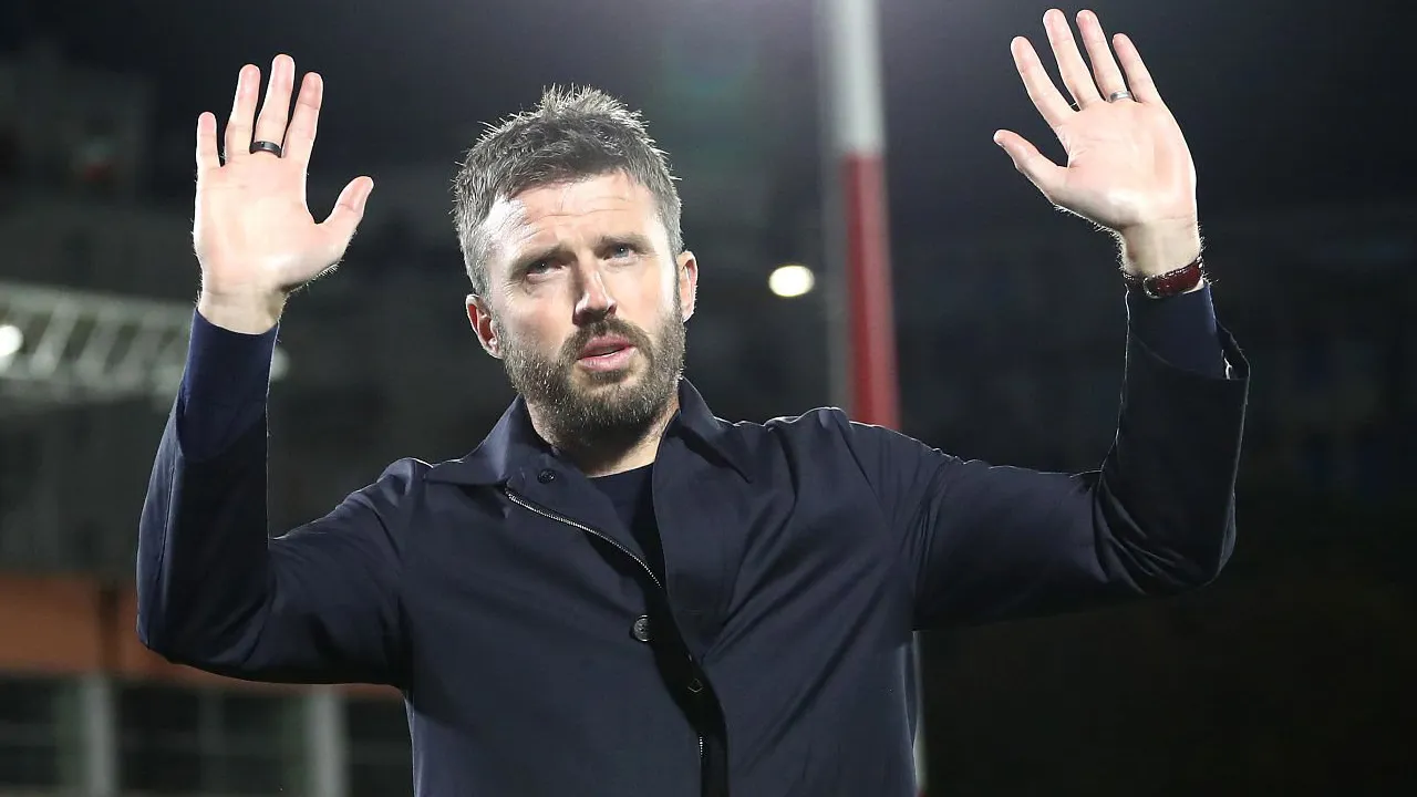 Michael Carrick Minta Maaf Usai MU Dibantai Como 4-1