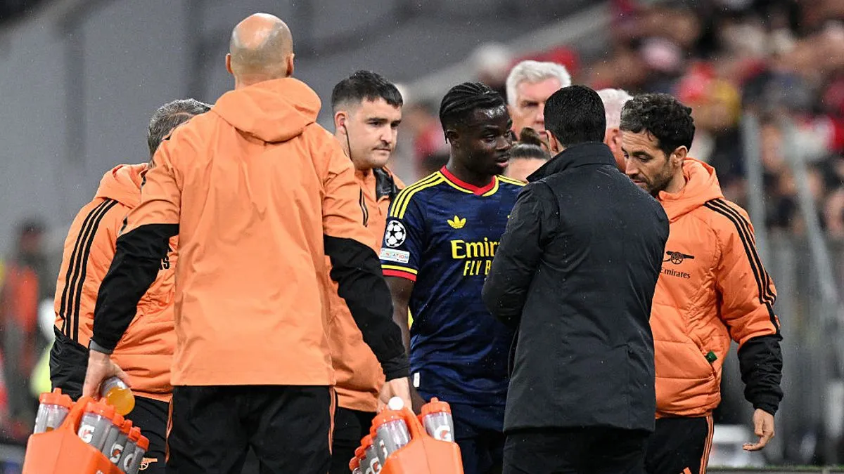 Mikel Arteta Cemas Cedera Bukayo Saka di Arsenal - sumber: (footballlondon)