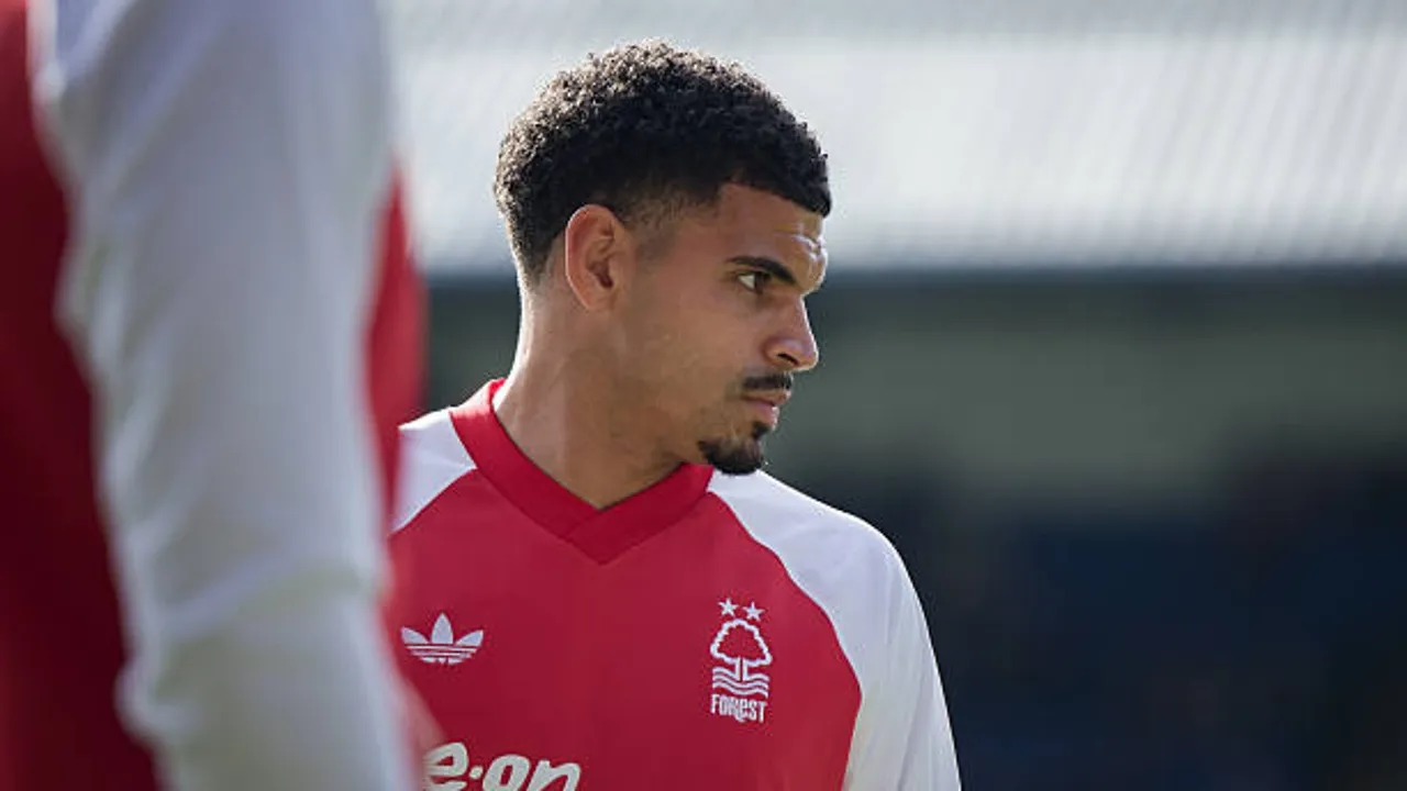 Morgan Gibbs-White Dipastikan Siap Bela Nottingham Forest