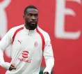 Newcastle United Bidik Bek AC Milan Fikayo Tomori Secara Gratis