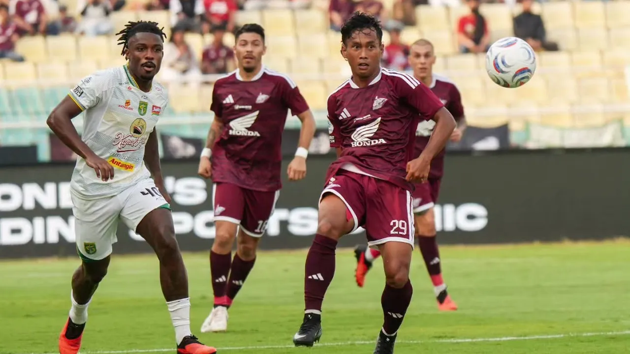PSM Makassar Tunjukkan Semangat Ewako Dengan Menekuk Persebaya Surabaya