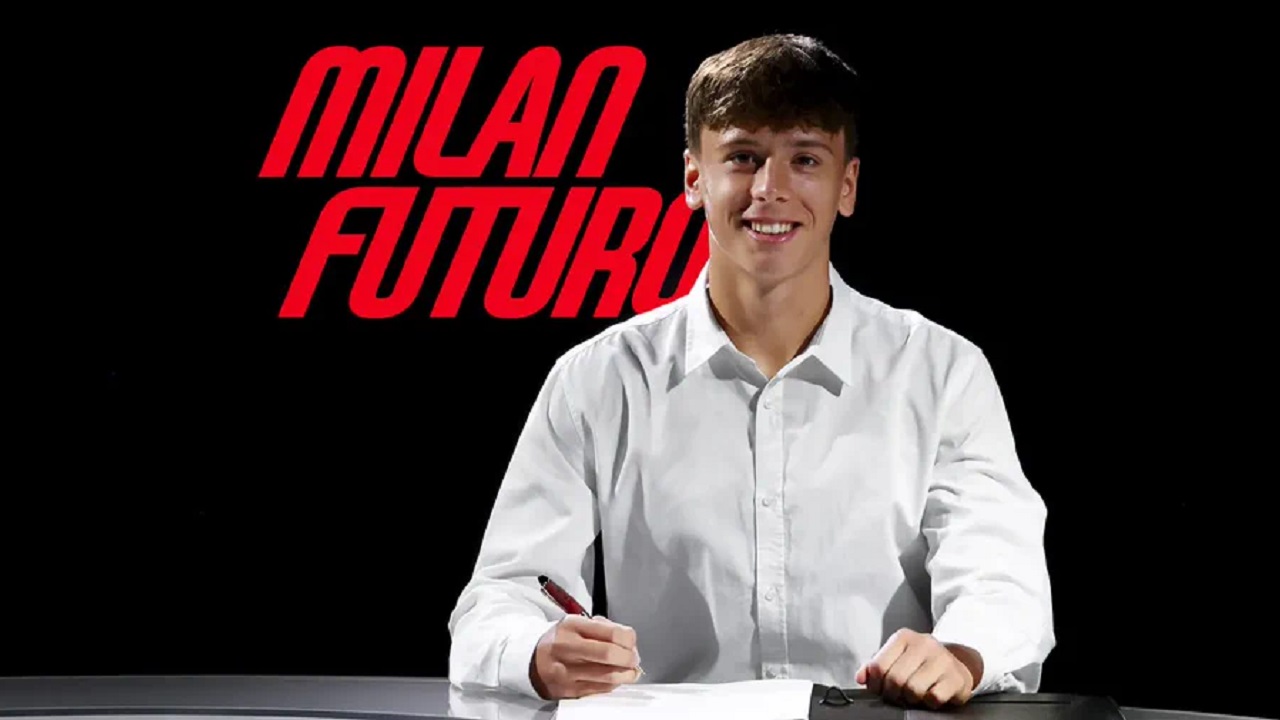 Riccardo Grassini dan Vechiu Dapat Kontrak Profesional Pertama di Milan