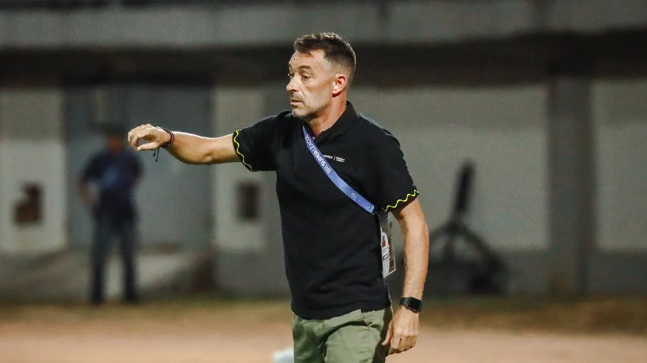 Pelatih Madura United, Ze Gomes
