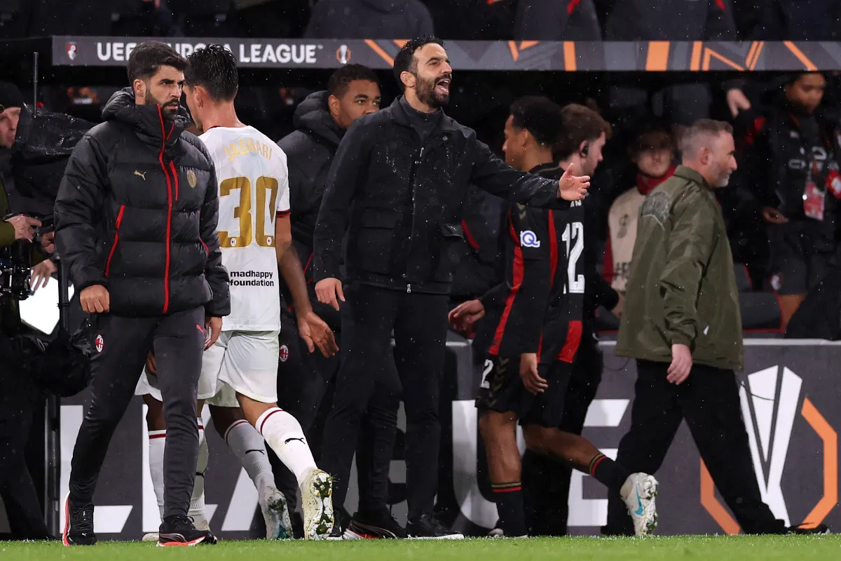 AC Milan Tumbang di Bournemouth Meski Unggul Jumlah Pemain - sumber: (footballitalia)