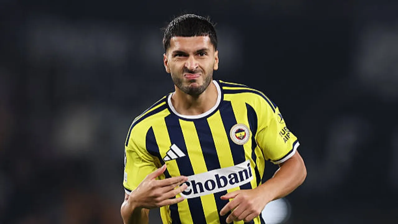 Aston Villa jajaki peluang rekrut winger Fenerbahce, Oguz Aydin, jelang bursa transfer mendatang