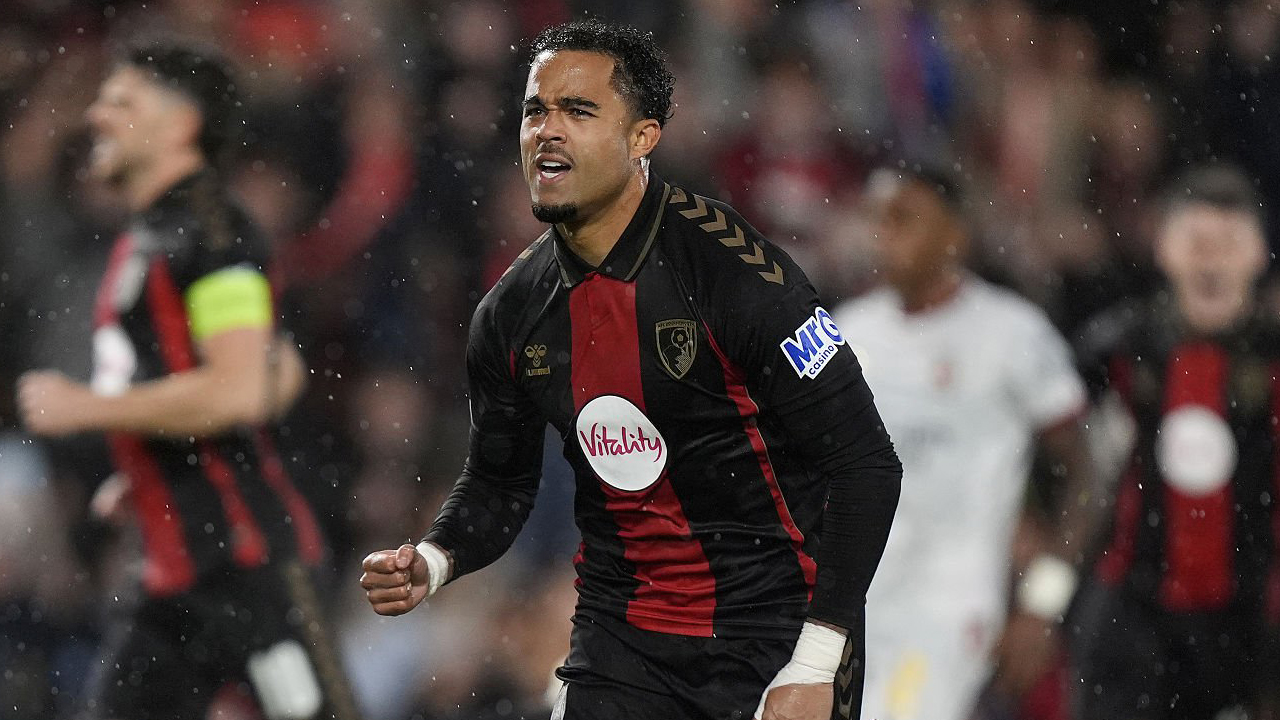 Bantai AC Milan 3-0, Justin Kluivert Sebut Bournemouth Punya Kualitas